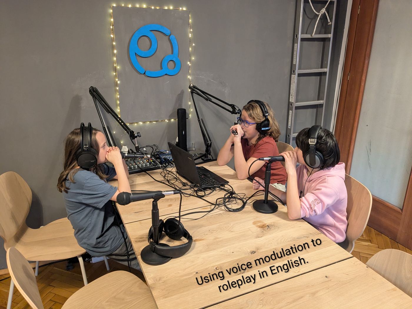 A TwoFish image showing multiple layers of the environment active at once.